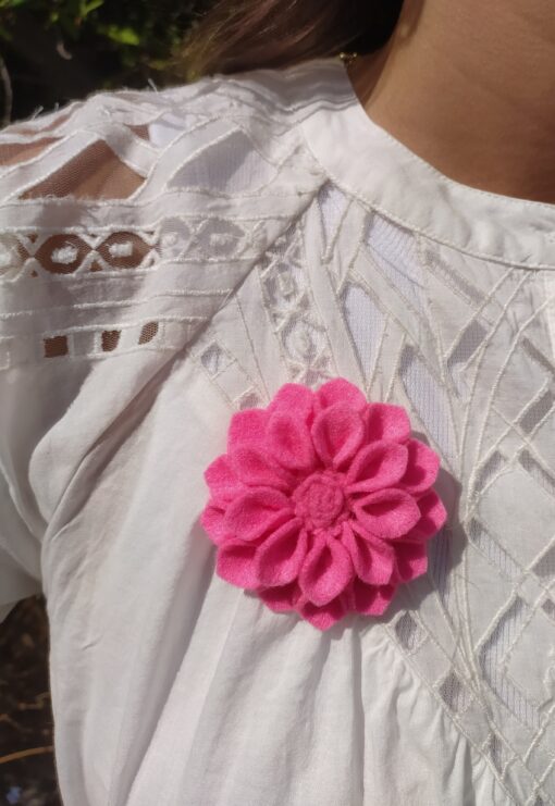 Broche en feutrine - Dahlia – Image 7