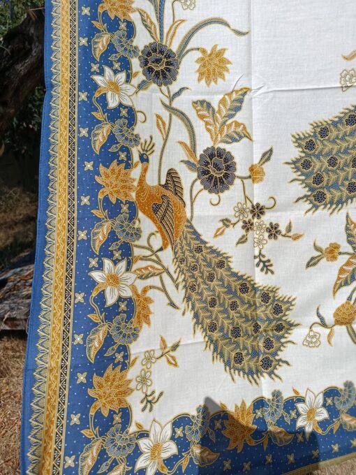 Batik Print - Paons bleus indigo sur fond écru – Image 3
