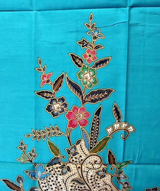 Batik Print – Grands bouquets sur fond bleu vert – Image 5