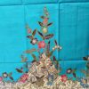 Batik Print – Grands bouquets sur fond bleu vert