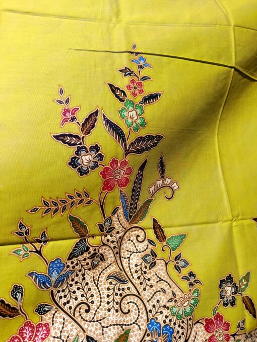 Batik Print - Grands bouquets sur fond vert frais