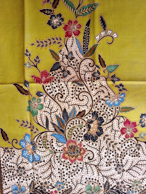 Batik Print - Grands bouquets sur fond vert frais – Image 5