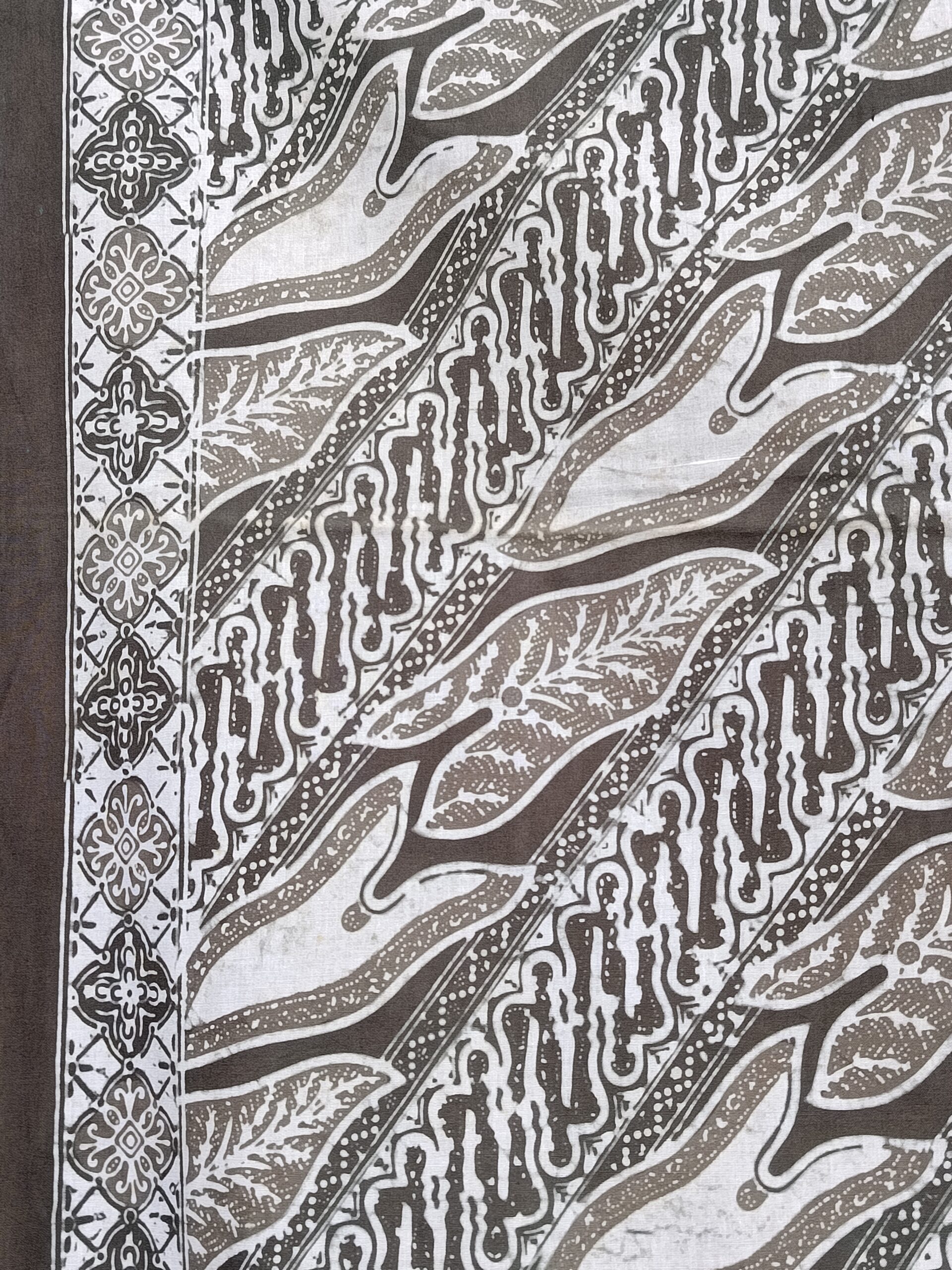 Batik Cap - Motif Lereng Gris et Blanc