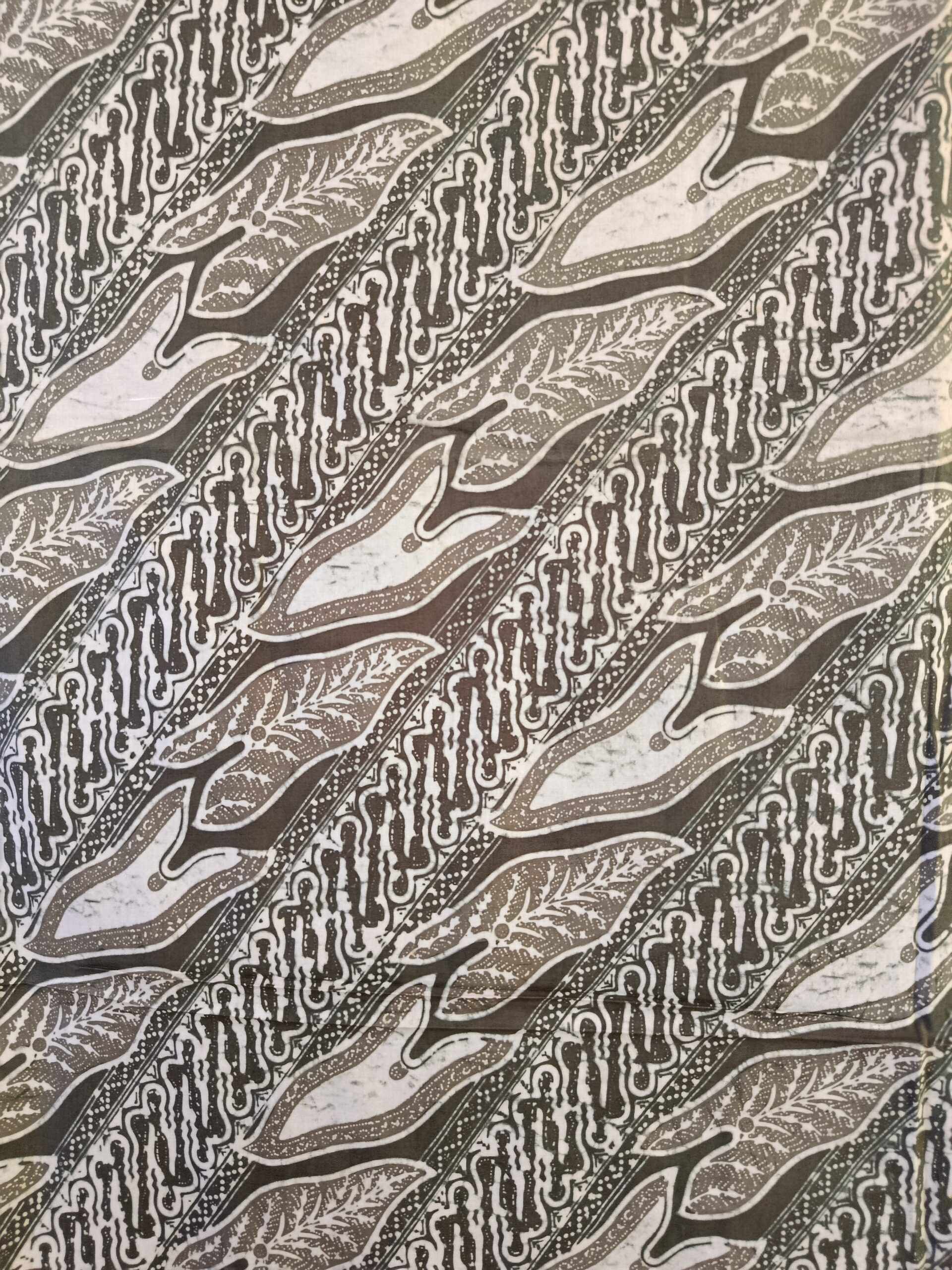 Batik Cap - Motif Lereng Gris et Blanc – Image 6