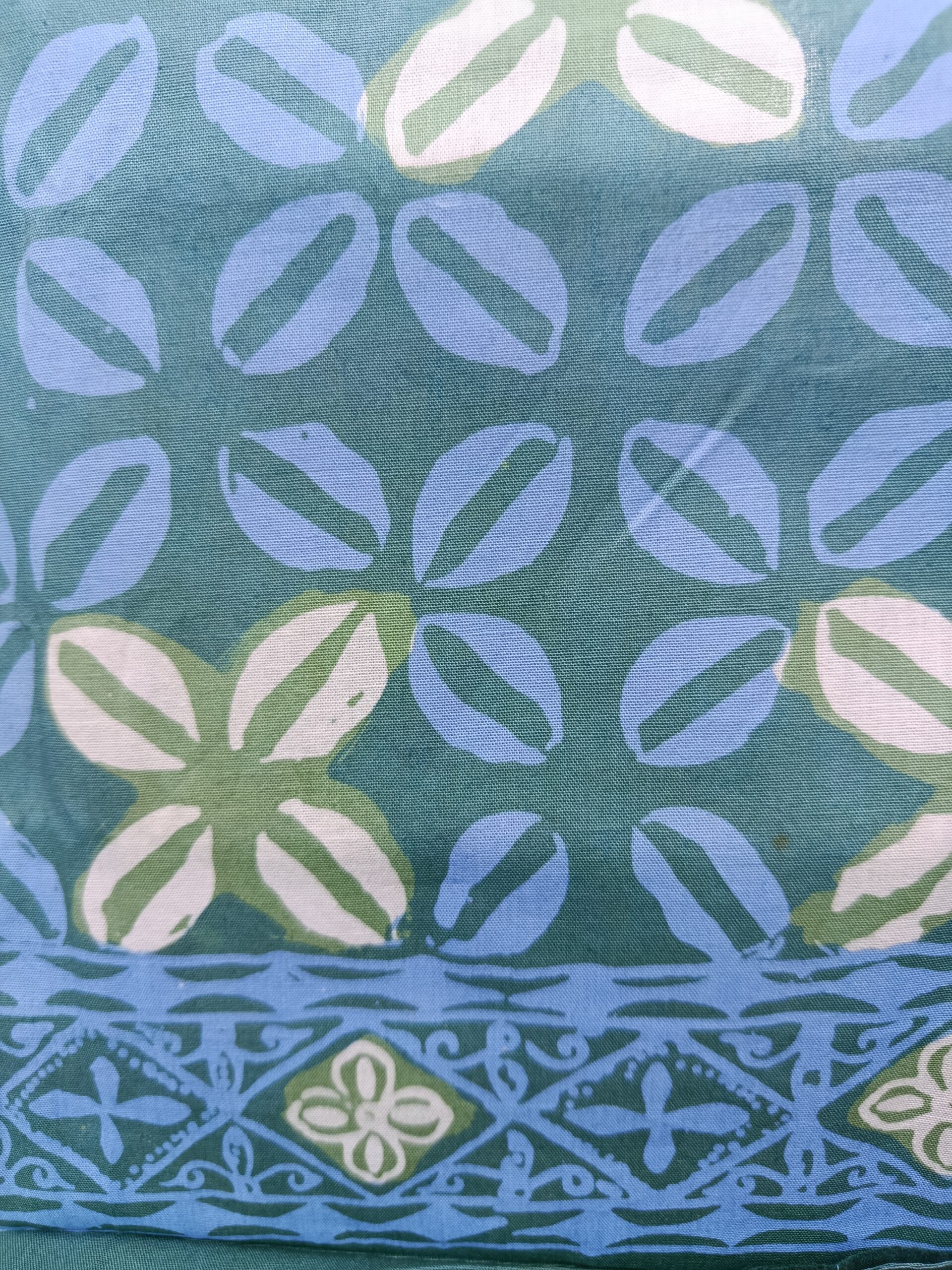 Batik Cap - Motif Kawung bleu, céladon – Image 3