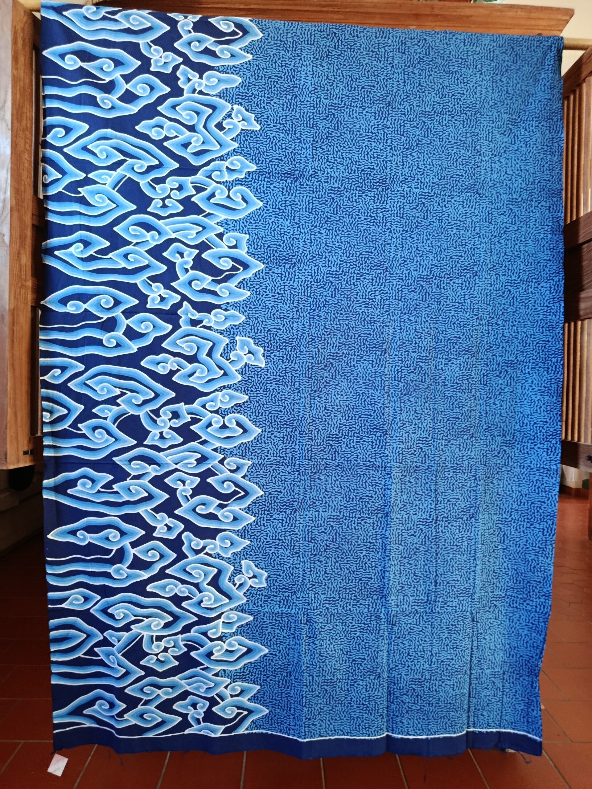 Batik Tulis - Megamendung bleu - nuage et et pluie – Image 5
