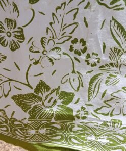 Batik cap - Motif de fleurs vert frais sur fond blanc – Image 6