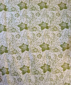Batik cap - Motif de fleurs vert frais sur fond blanc – Image 5