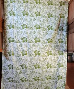 Batik cap - Motif de fleurs vert frais sur fond blanc – Image 7