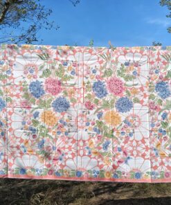 Batik Sablon Lilin - Bouquets de pivoines sur fond rose saumon