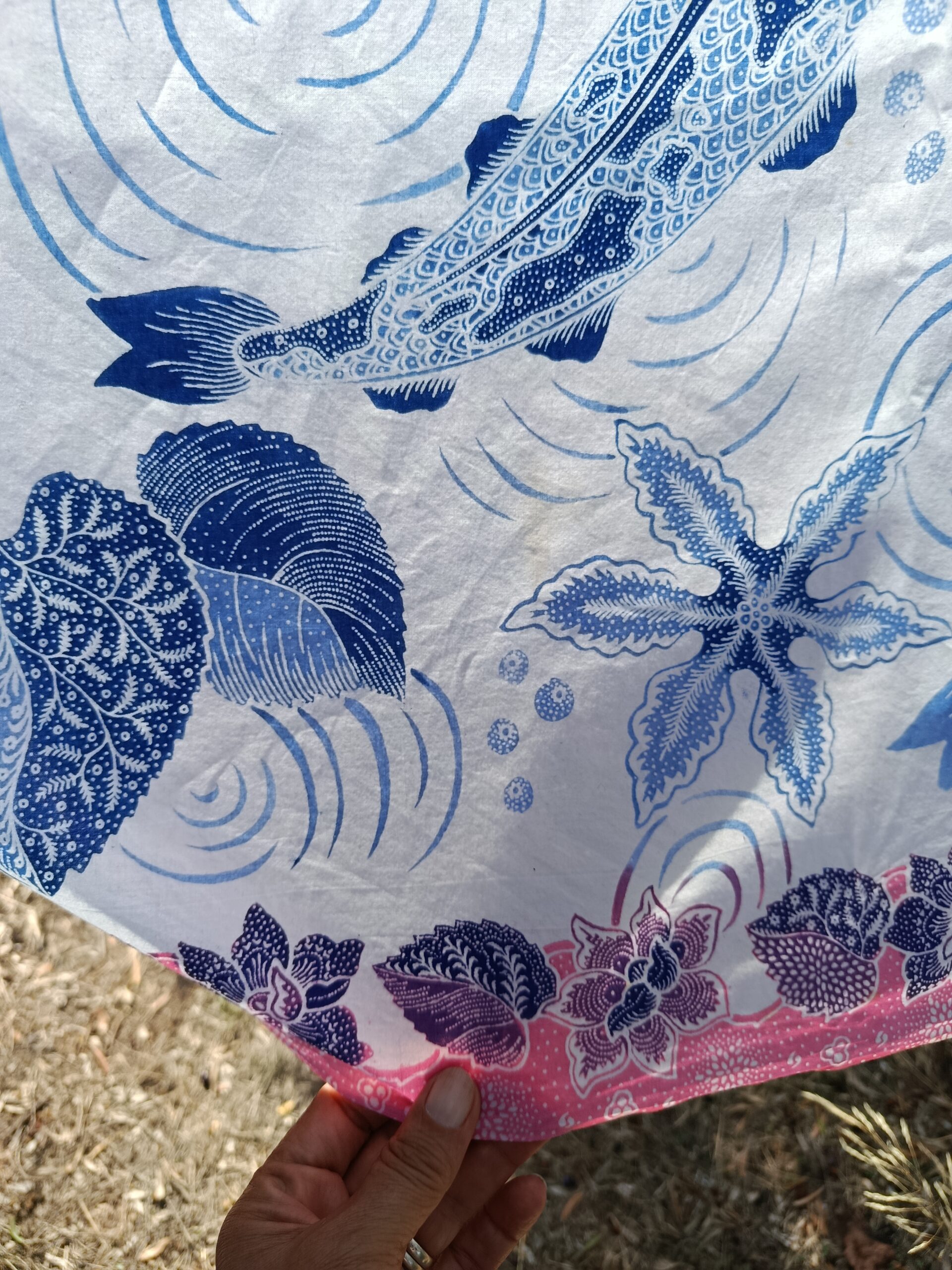 Batik Sablon Lilin - Sarung koï bleu – Image 11