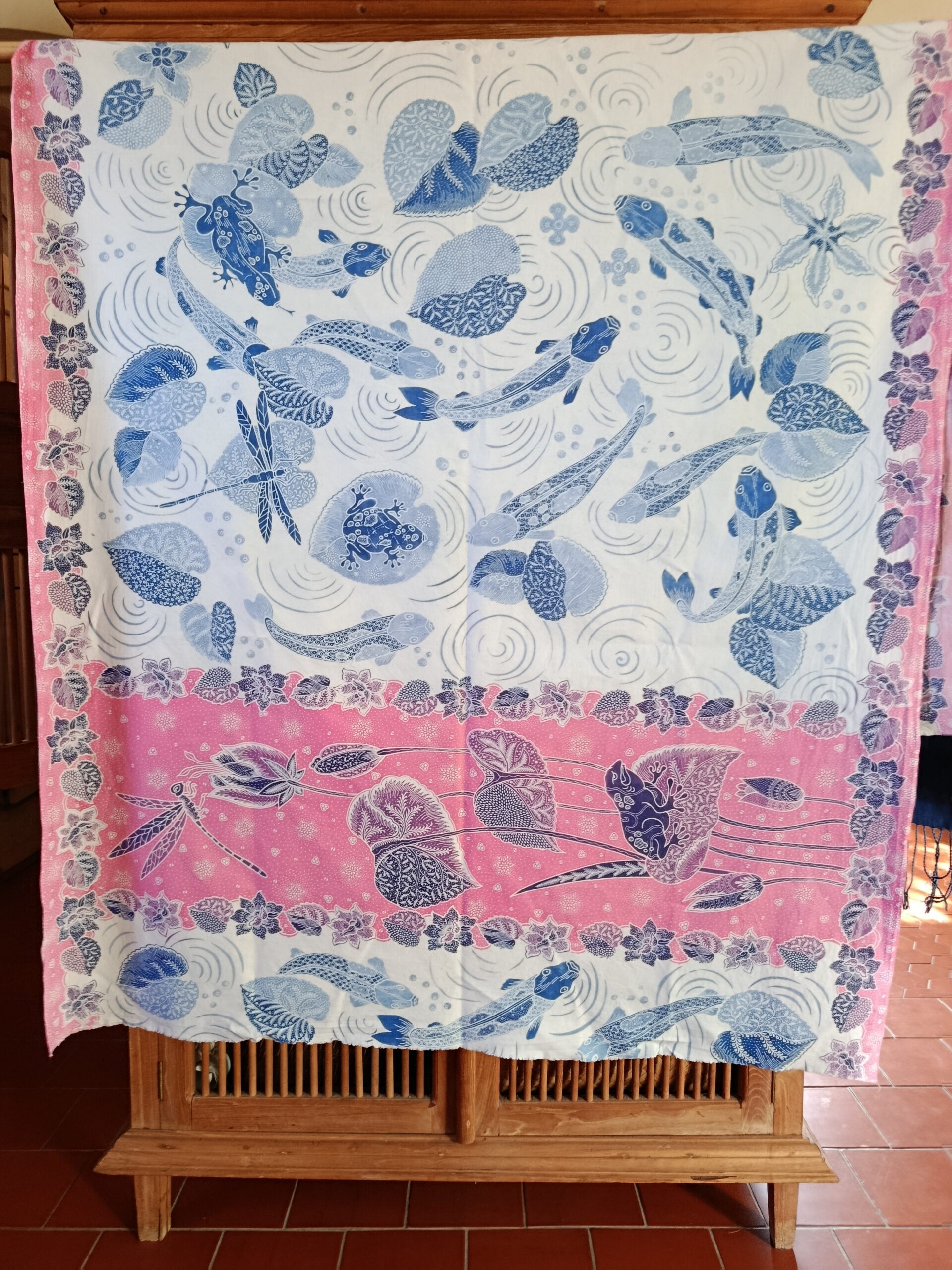 Batik Sablon Lilin - Sarung koï bleu – Image 8